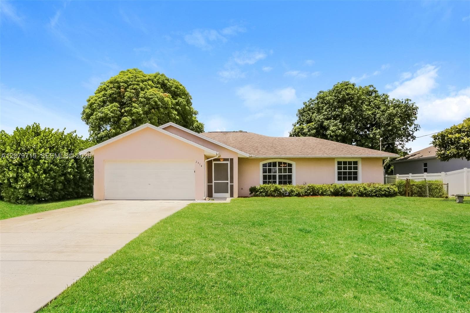 2514 SW Monterrey Ln, Port St. Lucie, FL 34953