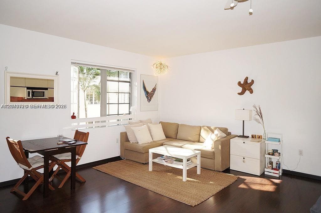 435 21st St # 215, Miami Beach, FL 33139 — zdjęcie 2
