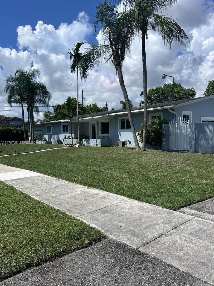 16000 N Miami Ave, Miami, FL 33169