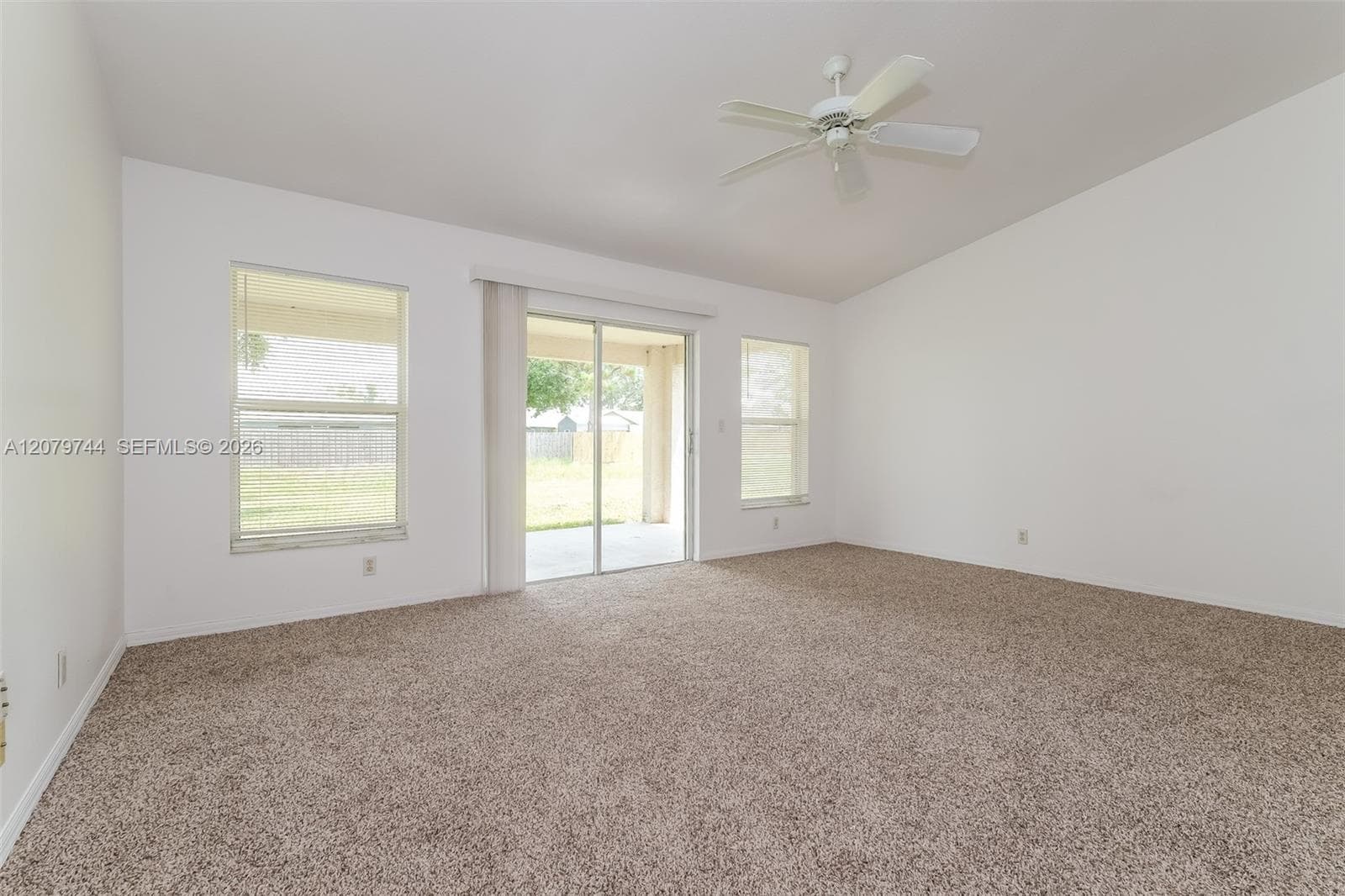 2831 Hutchings Ave, Port St. Lucie, FL 34952 — zdjęcie 2