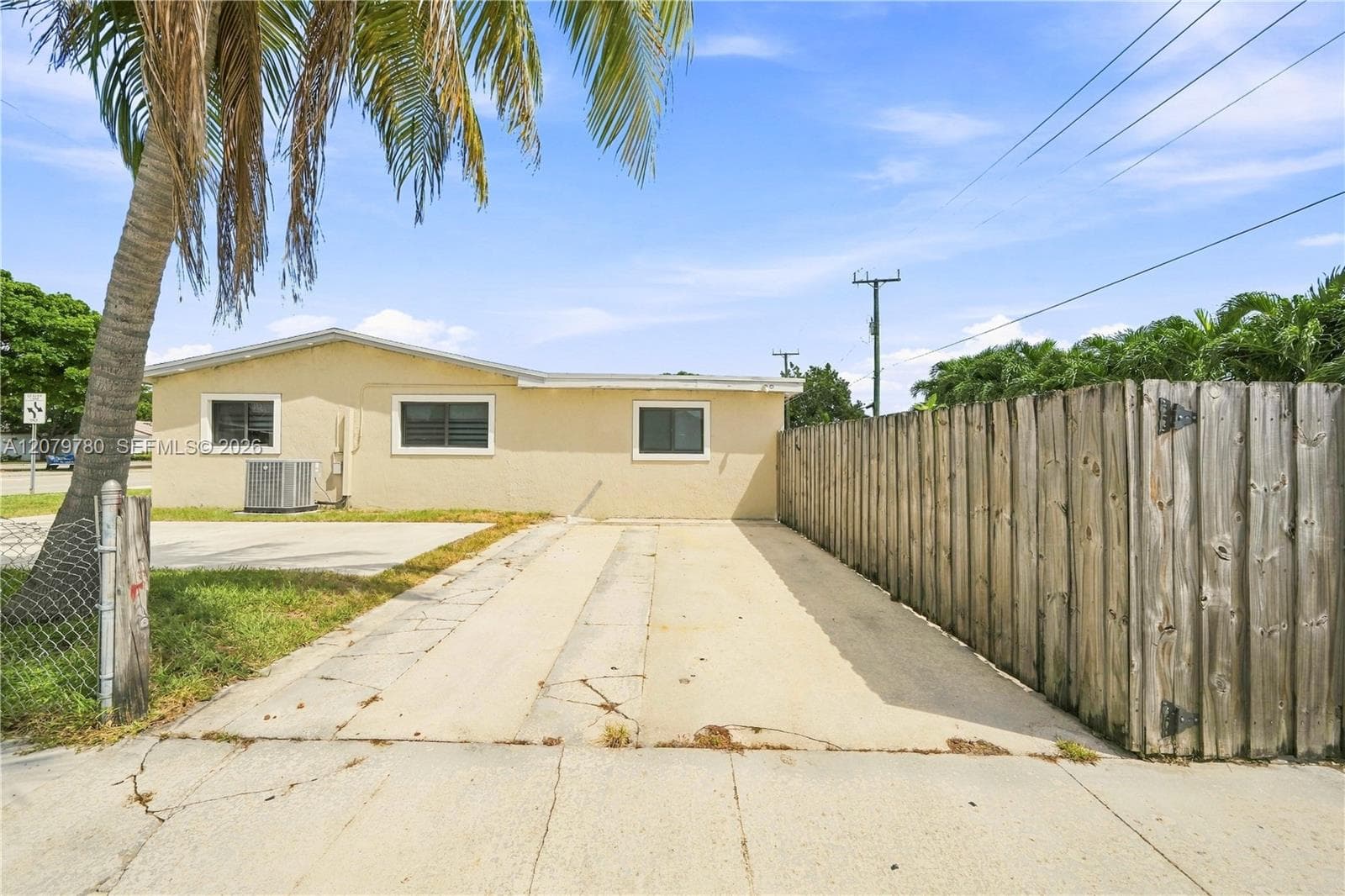 4041 W 8th Ave, Hialeah, FL 33012 — zdjęcie 5