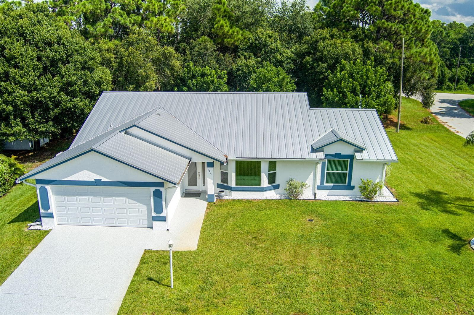 1901 SW Yellowtail Avenue, Port St. Lucie, FL 34953 — zdjęcie 3