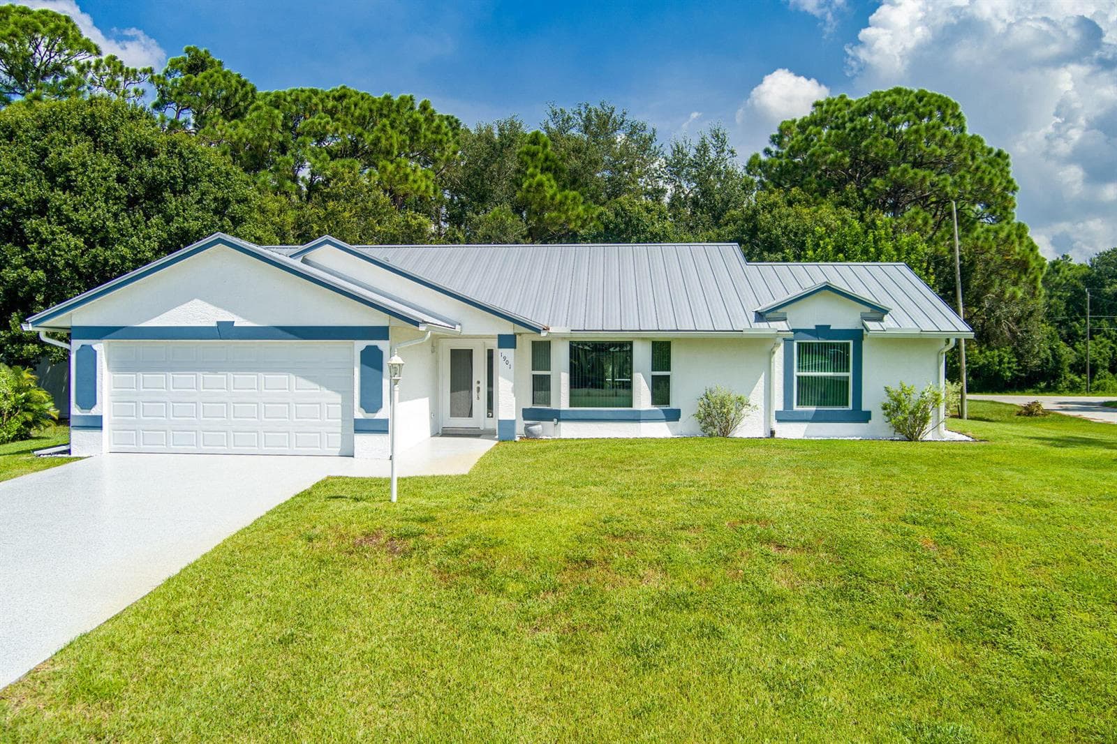 1901 SW Yellowtail Avenue, Port St. Lucie, FL 34953