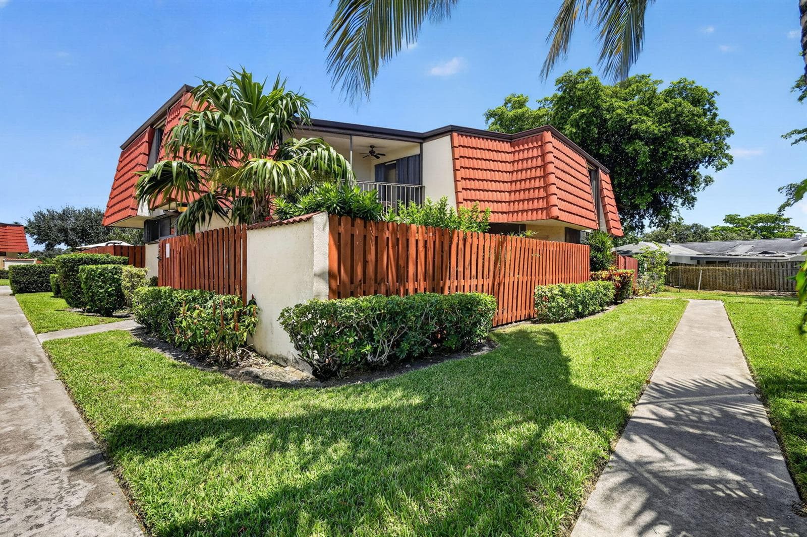 3659 VICTORIA Drive, West Palm Beach, FL 33406 — zdjęcie 2