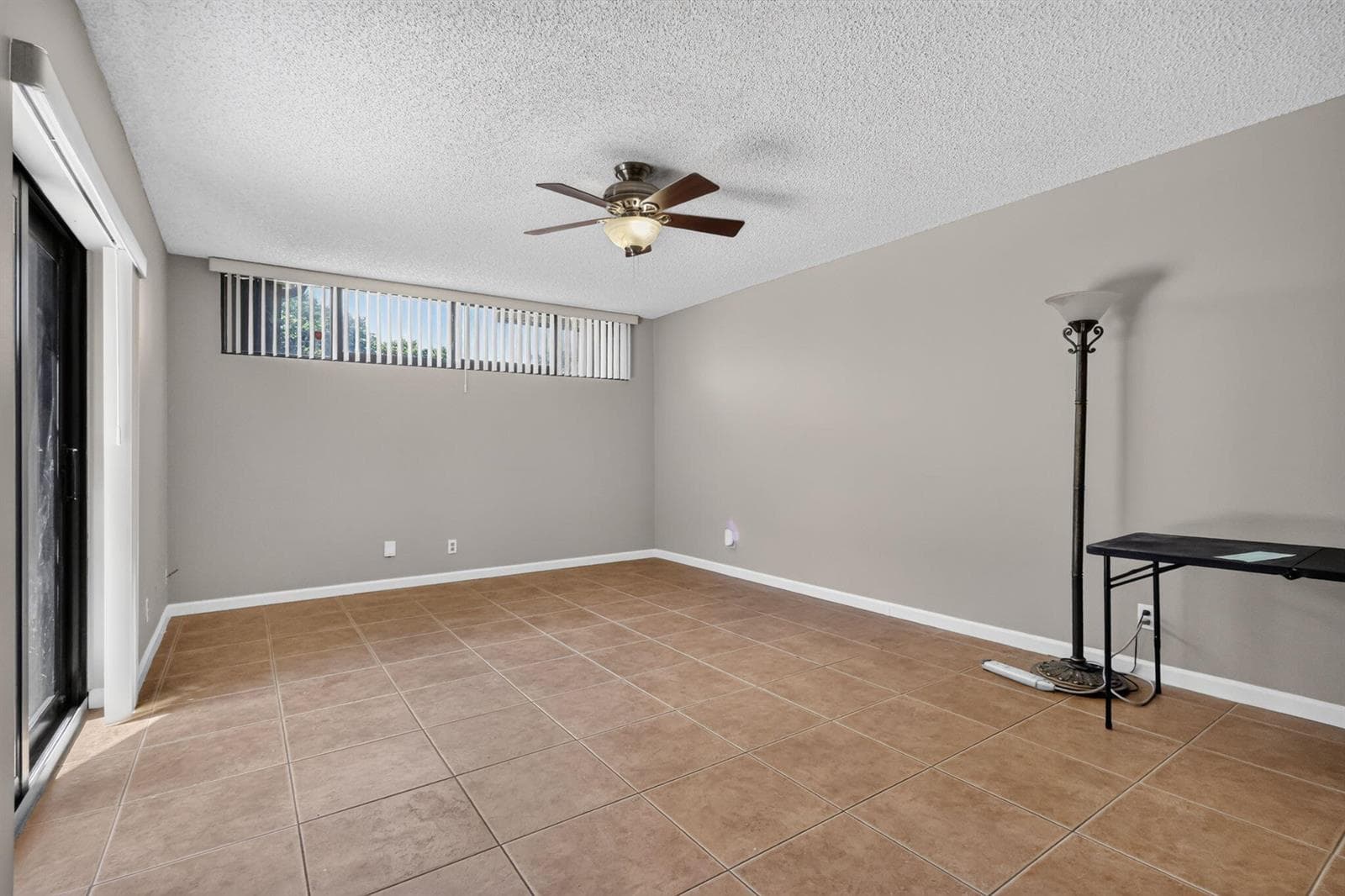 3659 VICTORIA Drive, West Palm Beach, FL 33406 — zdjęcie 3