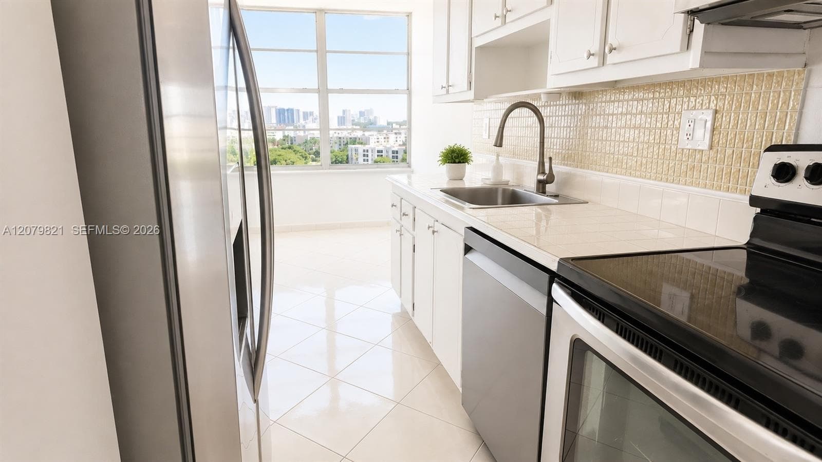 231 174th St # 1215, Sunny Isles Beach, FL 33160 — zdjęcie 4