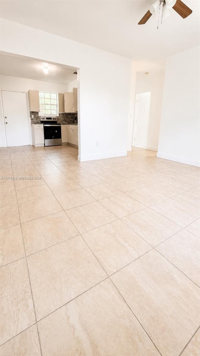 1421 NE 148th St # 2, Miami, FL 33161 — zdjęcie 3