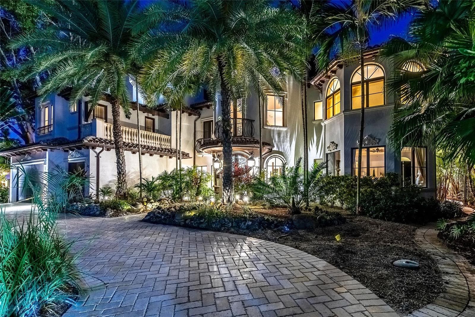 42 Nurmi Drive, Fort Lauderdale, FL 33301
