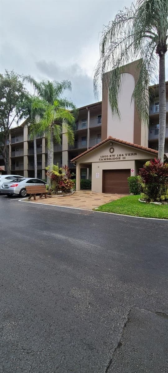 1200 SW 124TH # 105-O, Pembroke Pines, FL 33027