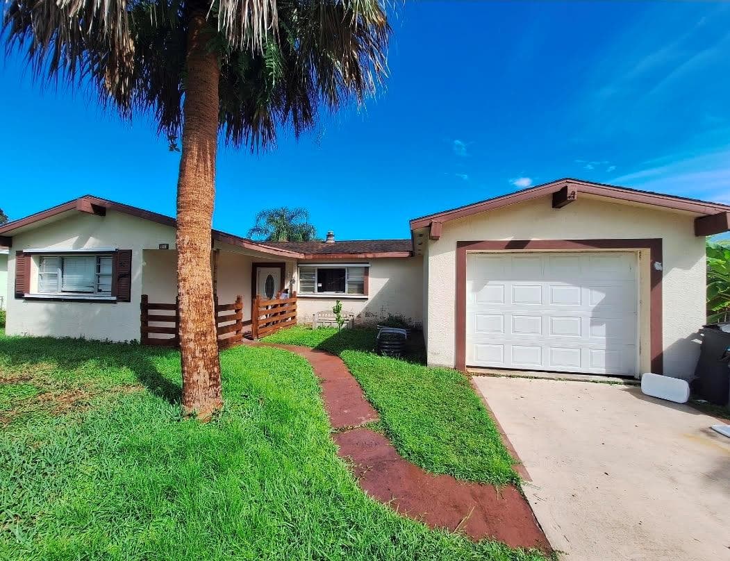 115 SE Camino Street, Port St. Lucie, FL 34952