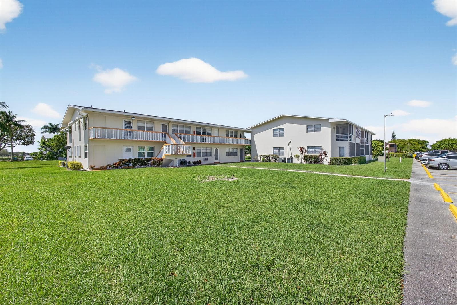 43 Easthampton B, West Palm Beach, FL 33417