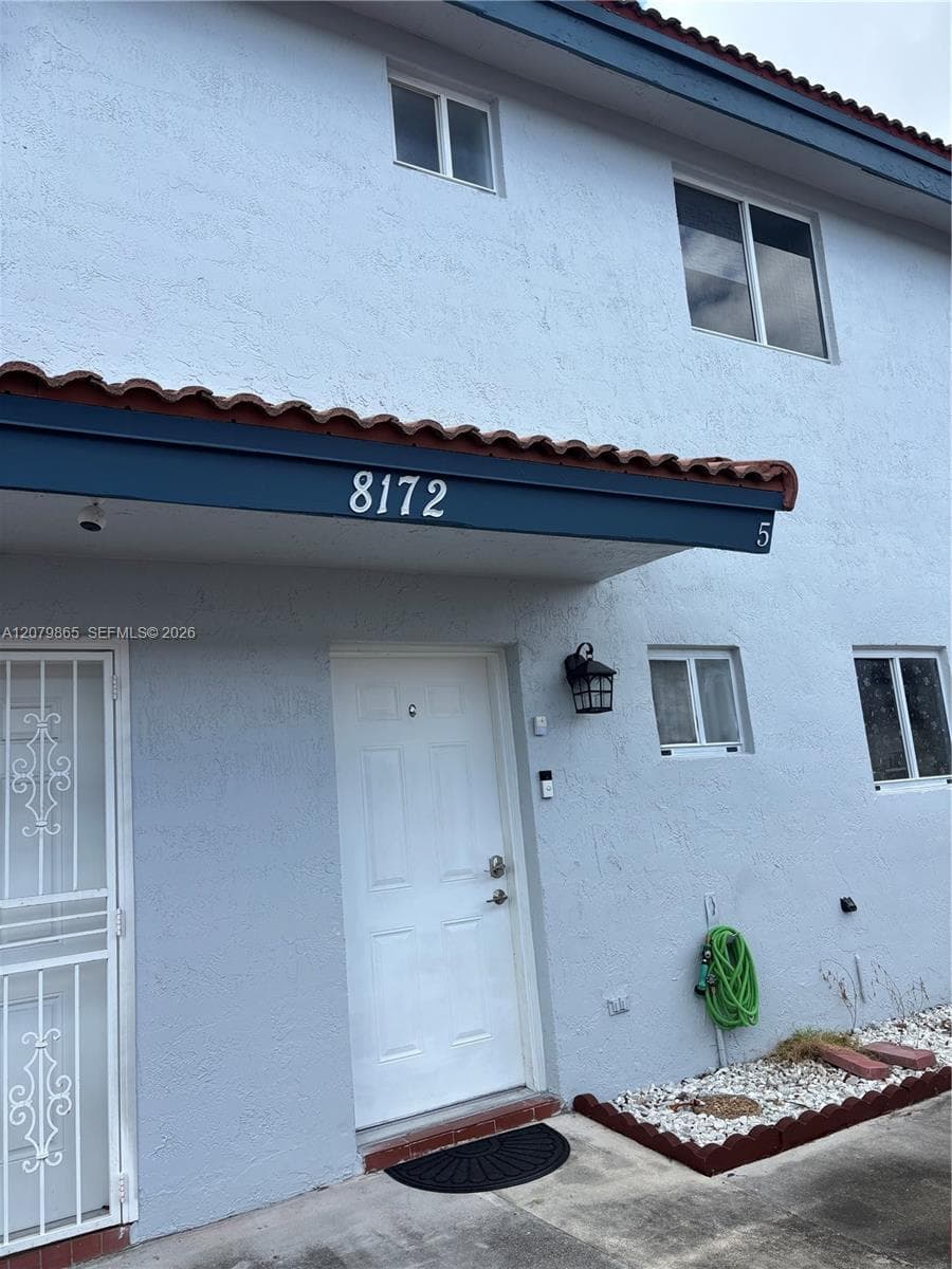 8172 NW 10th St # 5, Miami, FL 33126
