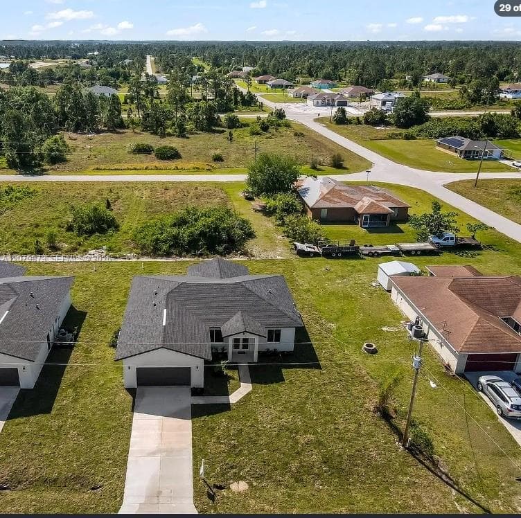1036 CAPETOWN, Lehigh Acres, FL 33974 — zdjęcie 2