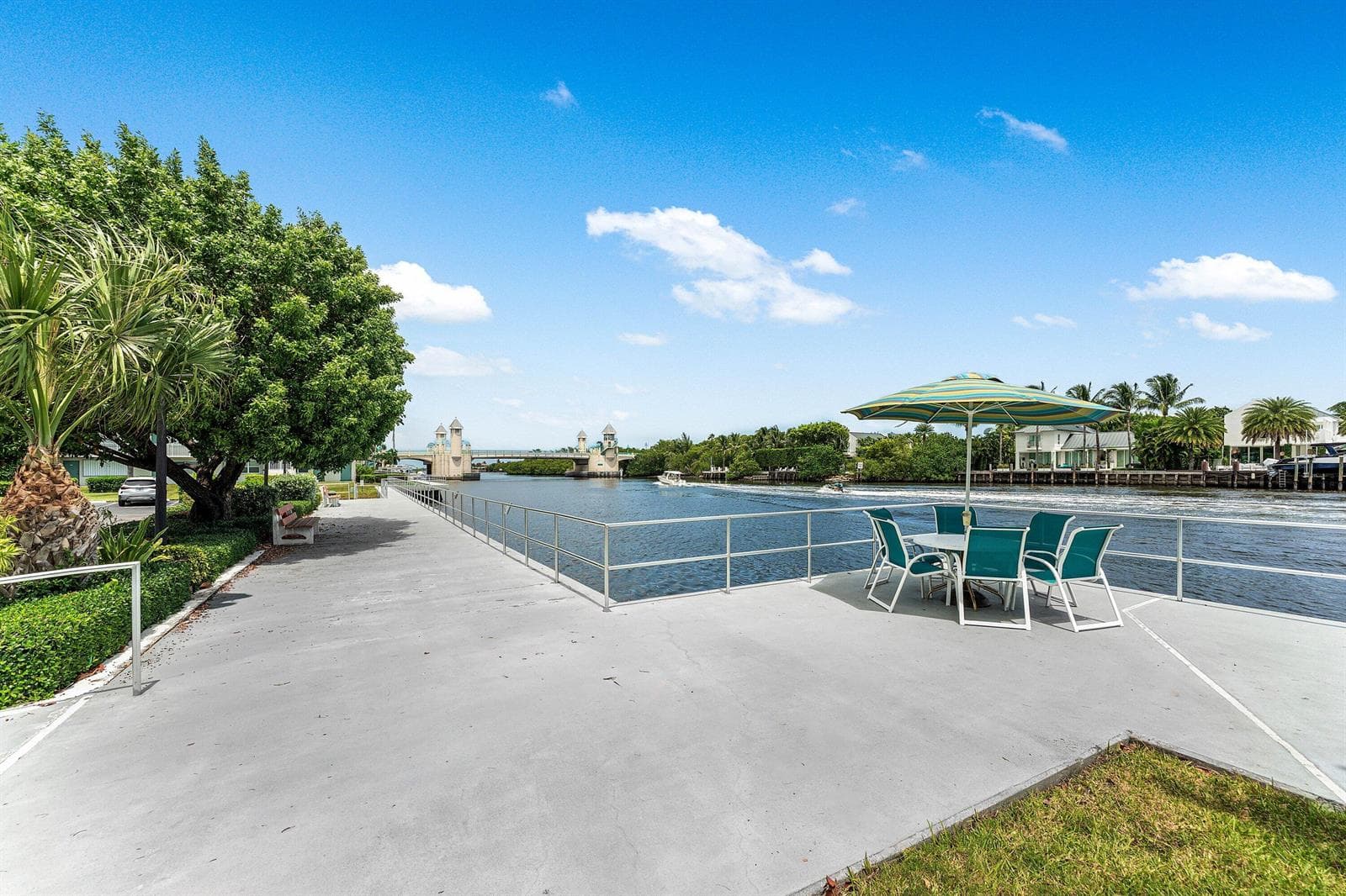 150 Horizon Street E, Boynton Beach, FL 33435