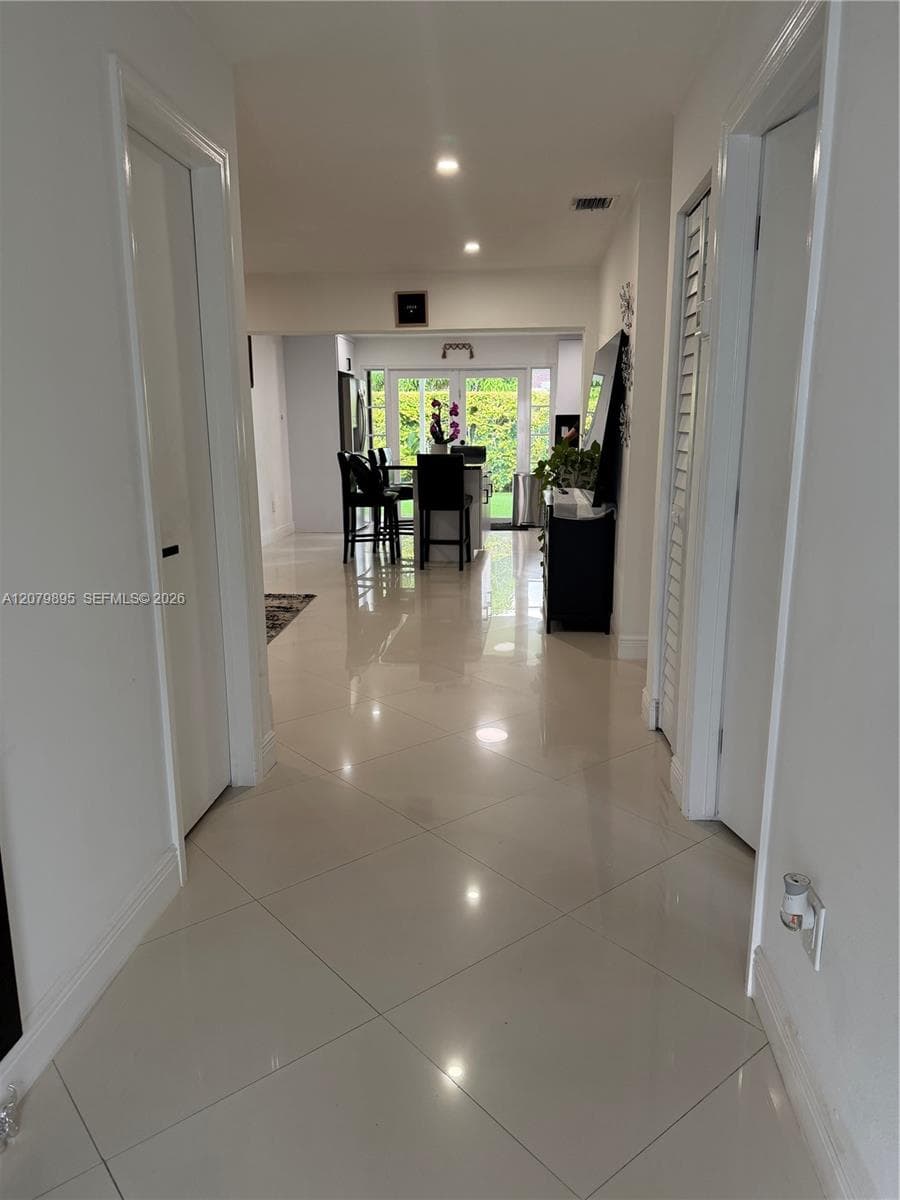 10411 SW sw 51st St, Miami, FL 33165 — zdjęcie 4