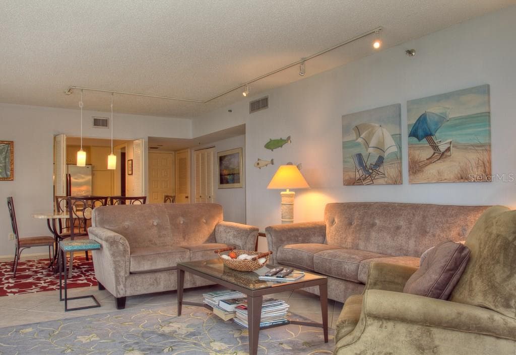1925 GULF OF MEXICO DRIVE # G8-208, LONGBOAT KEY, FL 34228 — zdjęcie 5