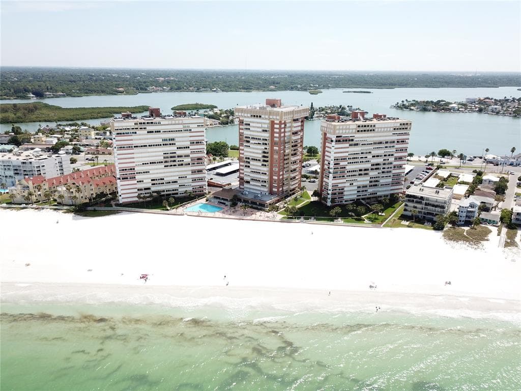 17940 GULF BOULEVARD # 6E, REDINGTON SHORES, FL 33708 — zdjęcie 3