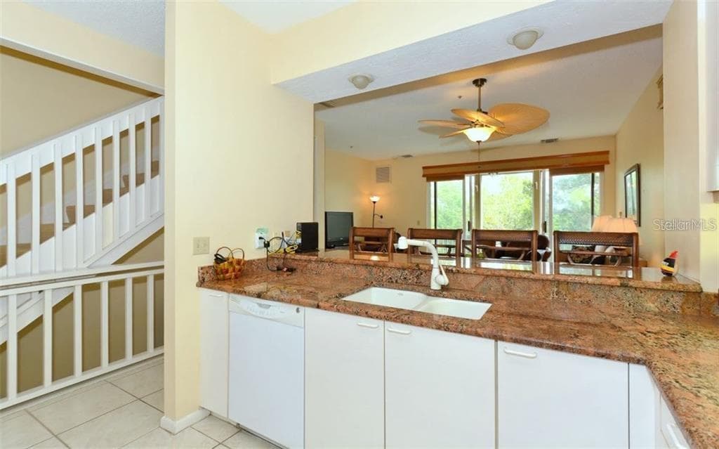 655 CEDARS COURT # 655, LONGBOAT KEY, FL 34228 — zdjęcie 5