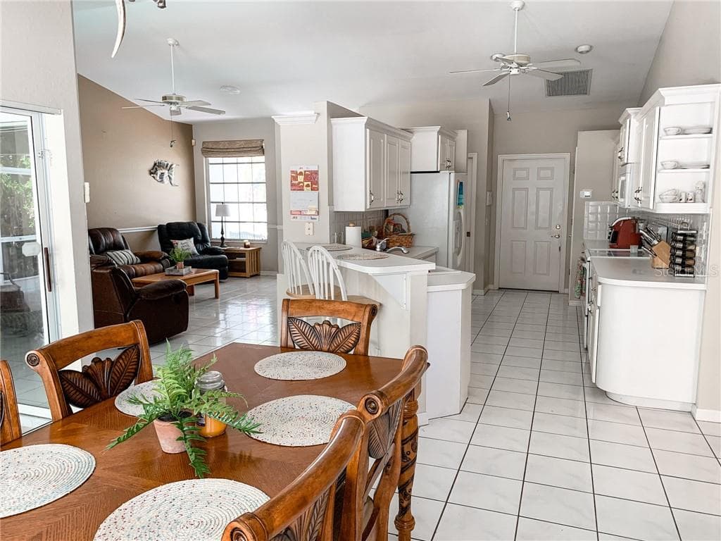 1000 CHEVY CHASE STREET, PORT CHARLOTTE, FL 33948 — zdjęcie 4