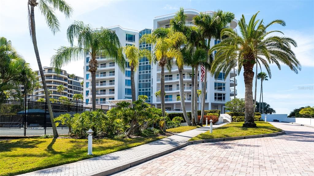 455 LONGBOAT CLUB ROAD # PH1, LONGBOAT KEY, FL 34228