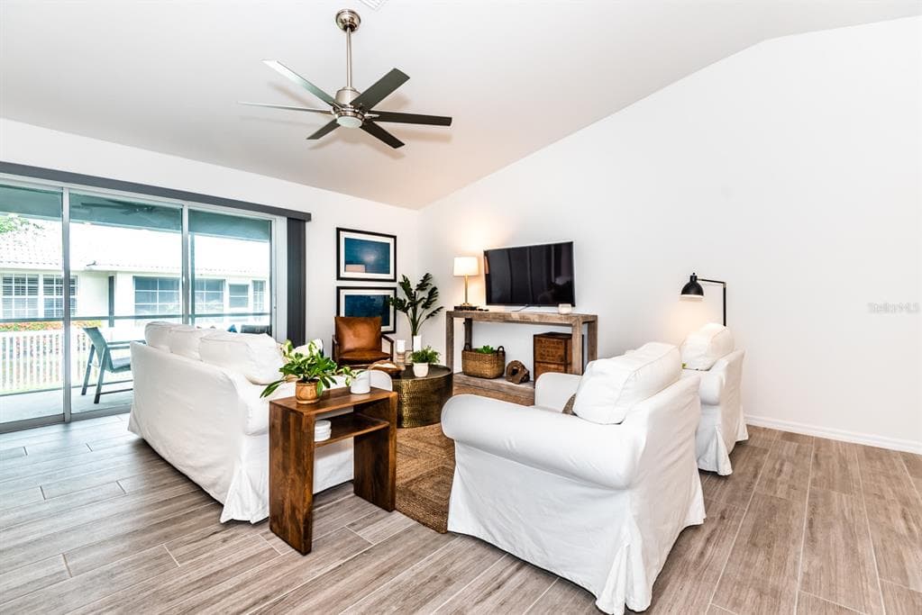 215 LEWIS CIRCLE # 111, PUNTA GORDA, FL 33950 — zdjęcie 4