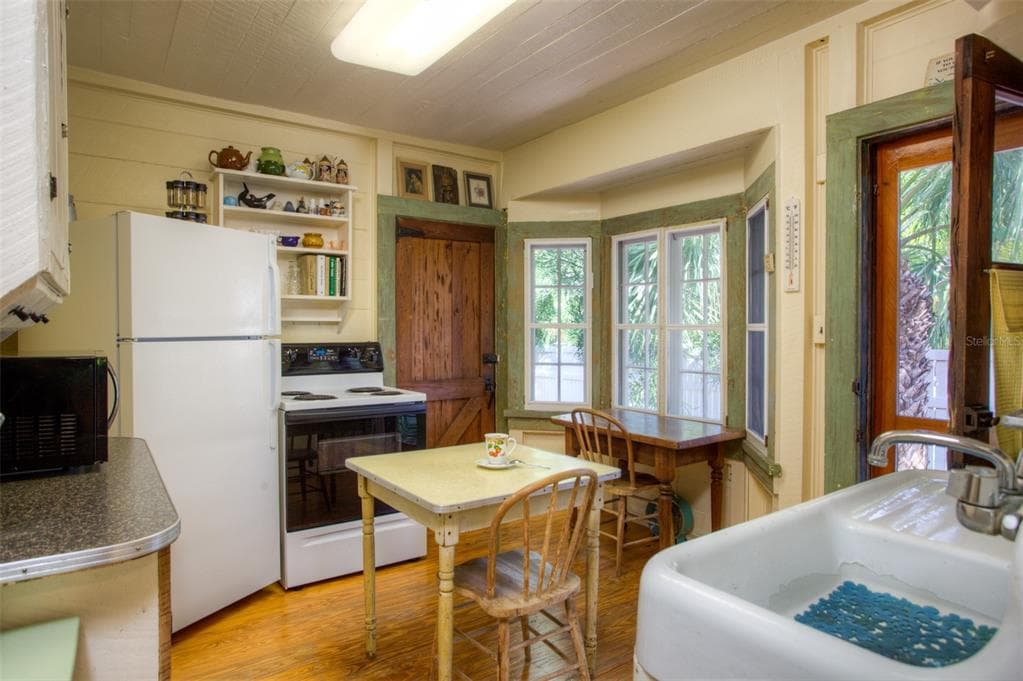 3000 PASS A GRILLE WAY, ST PETE BEACH, FL 33706 — zdjęcie 5