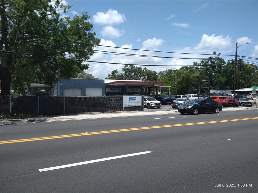 1301 W WATERS AVENUE, TAMPA, FL 33604 — zdjęcie 2