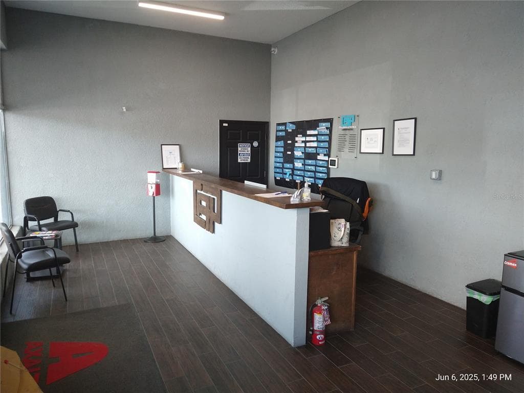 1301 W WATERS AVENUE, TAMPA, FL 33604 — zdjęcie 4