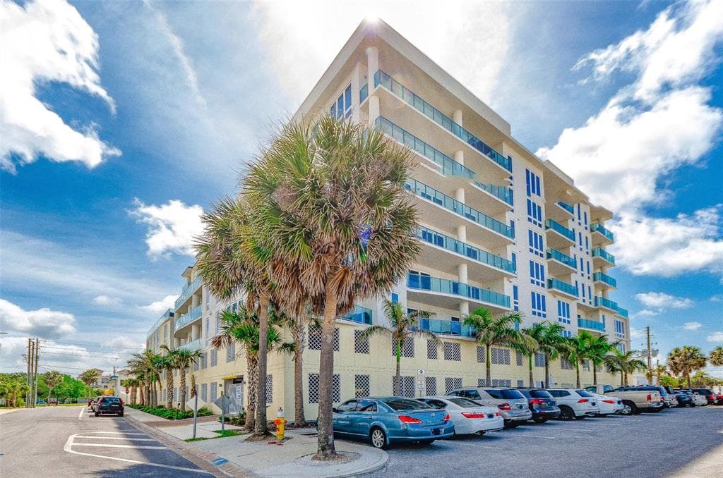 15 AVALON STREET # 702, CLEARWATER BEACH, FL 33767 — zdjęcie 2