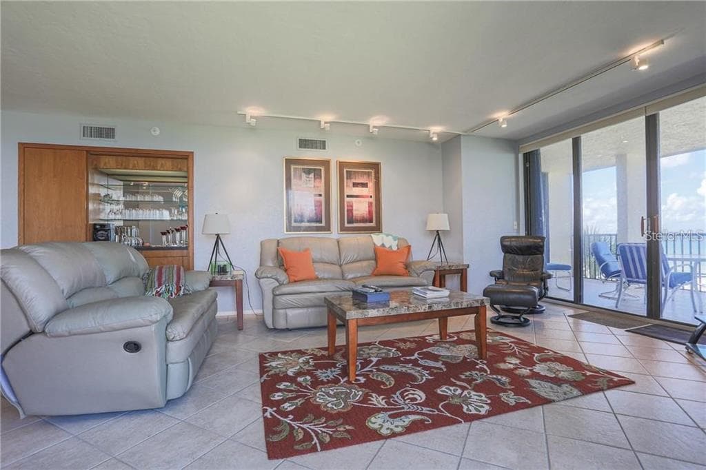1925 GULF OF MEXICO DRIVE # 309, LONGBOAT KEY, FL 34228 — zdjęcie 2