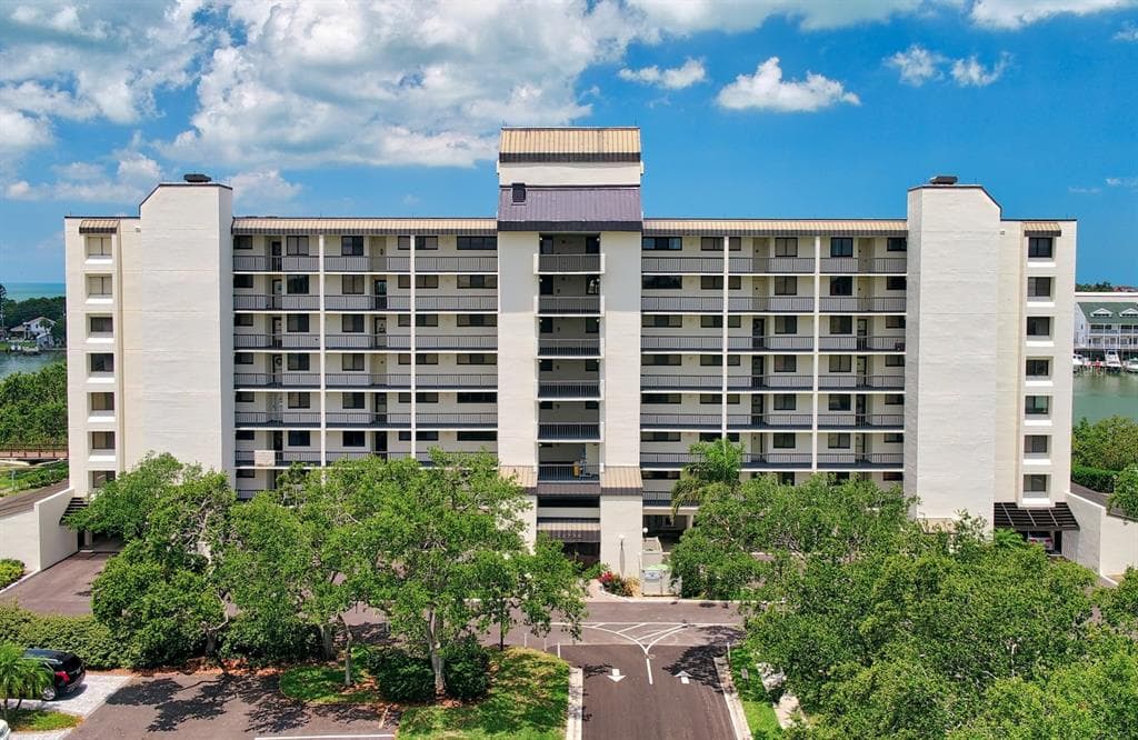 11730 SHIPWATCH DRIVE # 305, LARGO, FL 33774 — zdjęcie 2