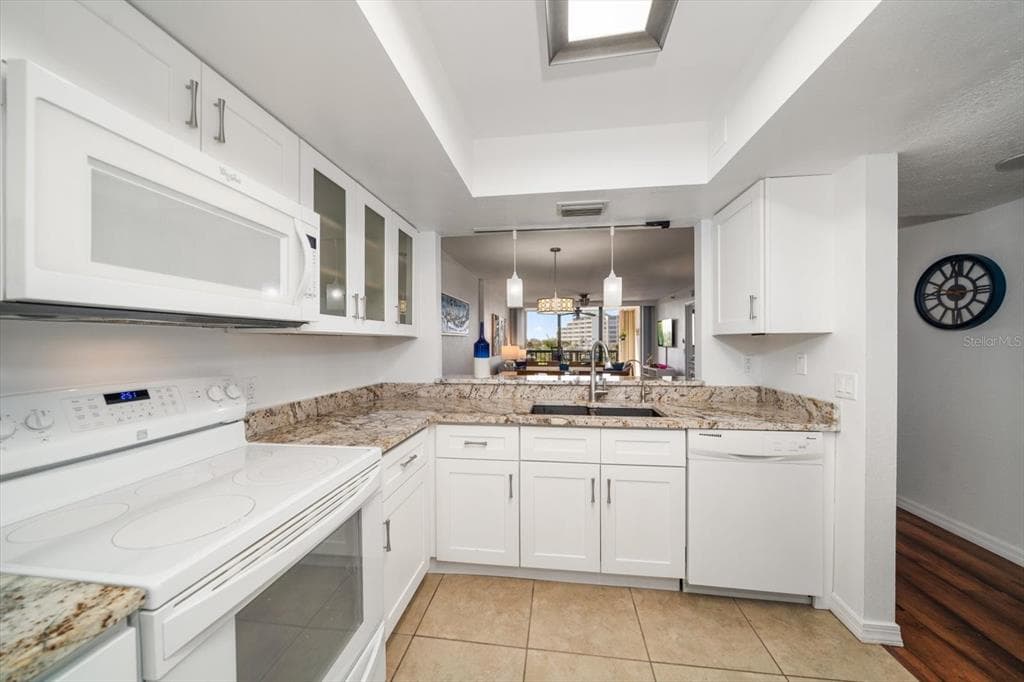 11730 SHIPWATCH DRIVE # 305, LARGO, FL 33774 — zdjęcie 3