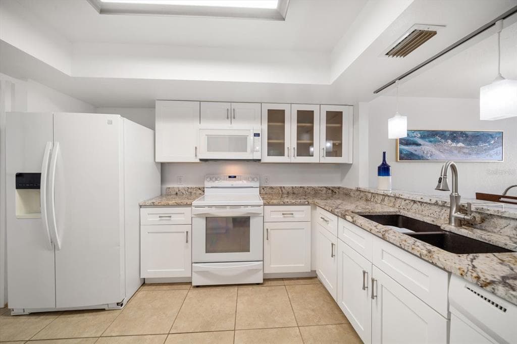 11730 SHIPWATCH DRIVE # 305, LARGO, FL 33774 — zdjęcie 4