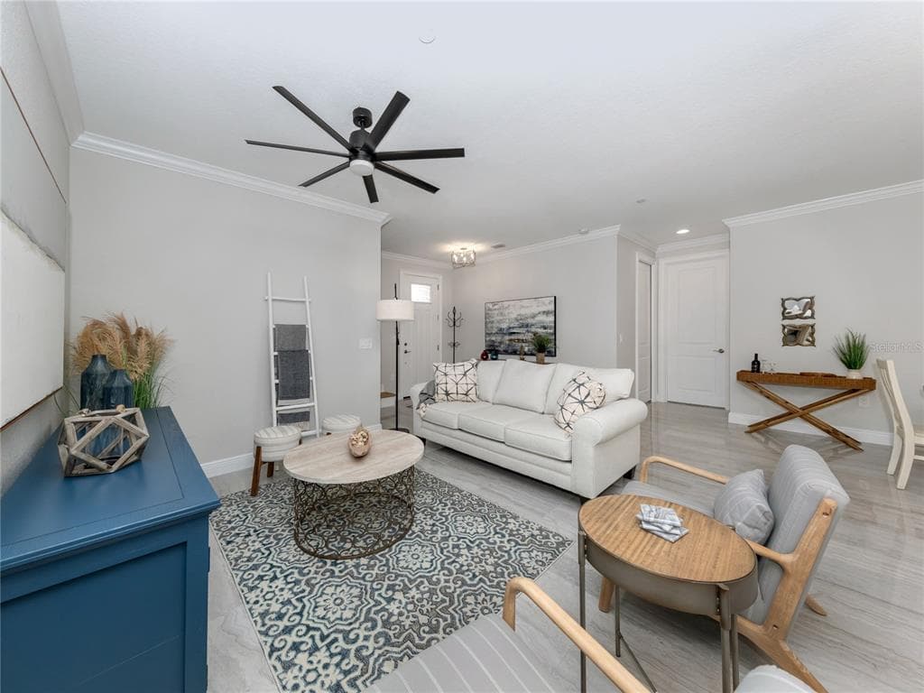 934 E VENICE AVENUE, VENICE, FL 34285 — zdjęcie 2