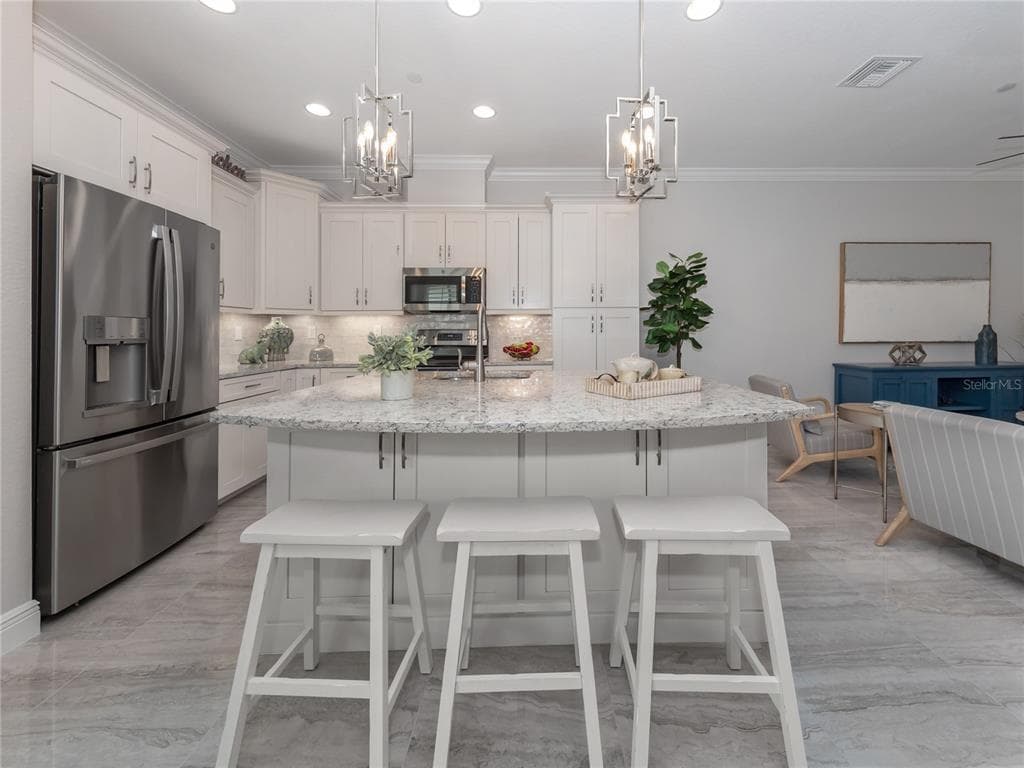 934 E VENICE AVENUE, VENICE, FL 34285 — zdjęcie 3