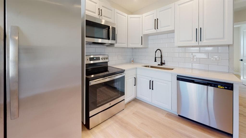 5022 10TH AVENUE N, ST PETERSBURG, FL 33710 — zdjęcie 4