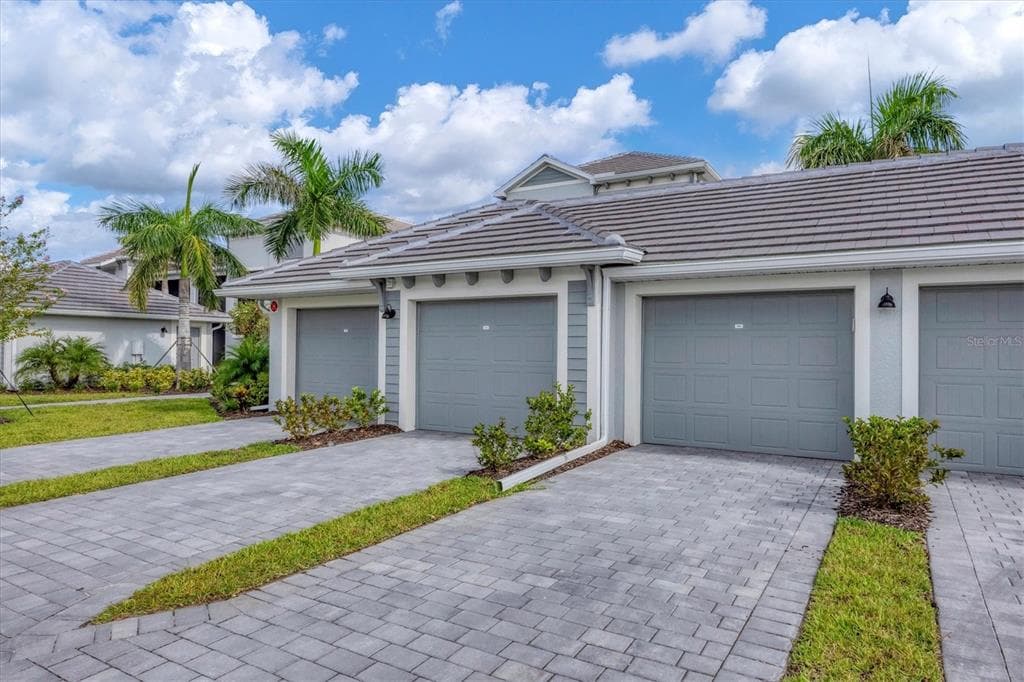 12390 WELLEN GOLF STREET # 106, VENICE, FL 34293