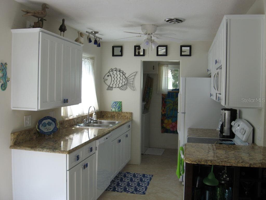 411 S Pine STREET, NEW SMYRNA BEACH, FL 32169 — zdjęcie 5