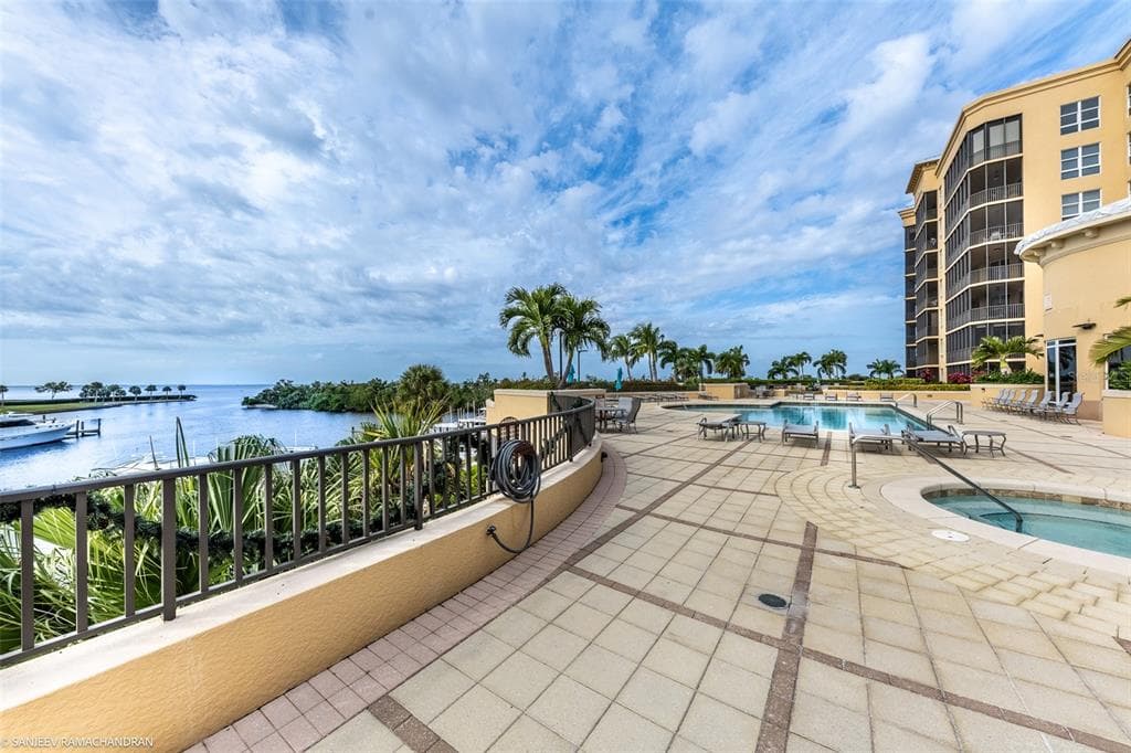 3313 SUNSET KEY CIRCLE # 402, PUNTA GORDA, FL 33955 — zdjęcie 2