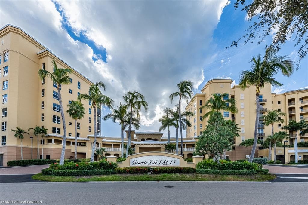 3313 SUNSET KEY CIRCLE # 402, PUNTA GORDA, FL 33955