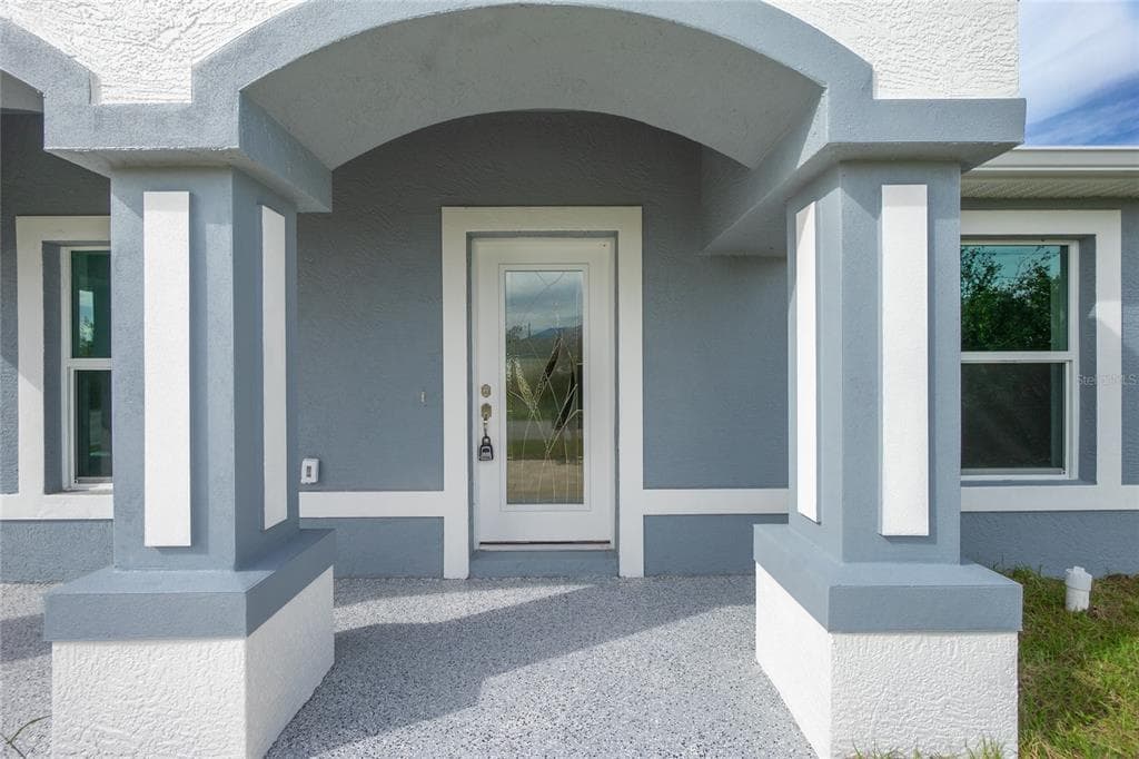 8099 WALBERT STREET, PORT CHARLOTTE, FL 33981 — zdjęcie 3