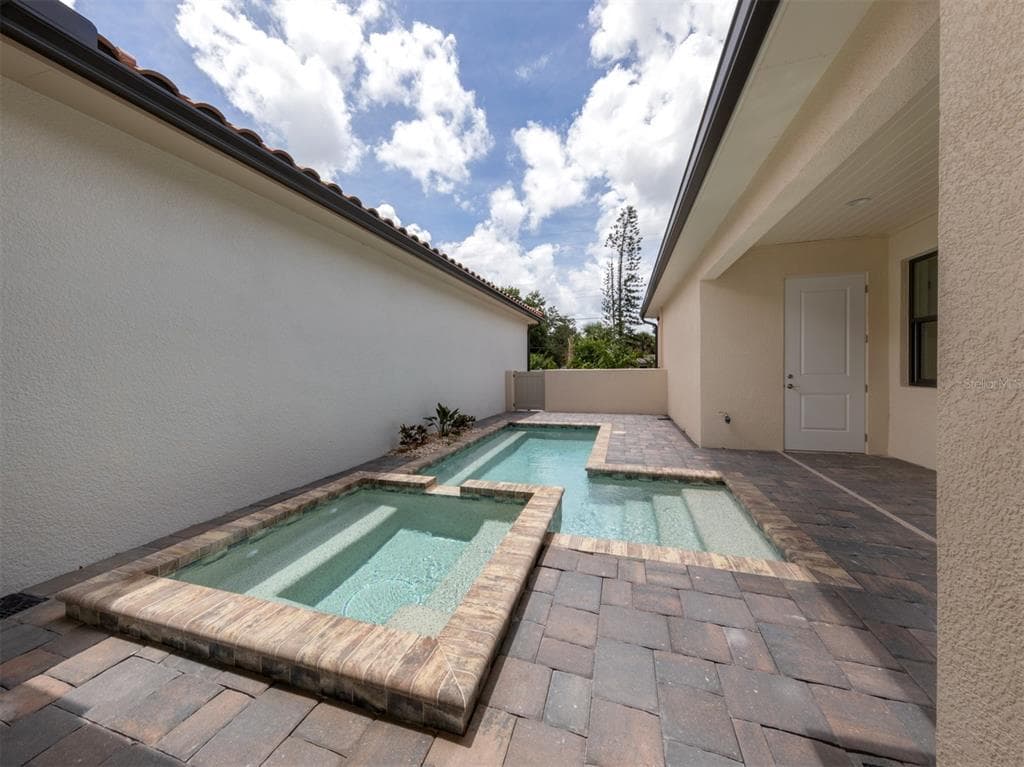 922 E VENICE AVENUE, VENICE, FL 34285 — zdjęcie 2