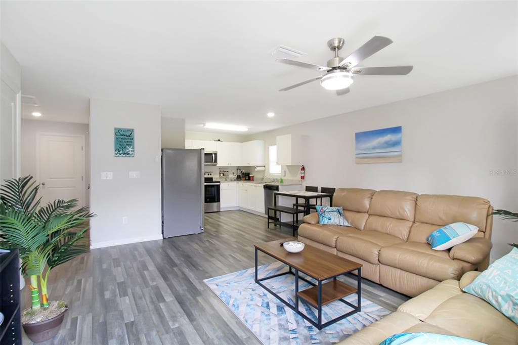 3084 SUDBURY STREET, PORT CHARLOTTE, FL 33948 — zdjęcie 2
