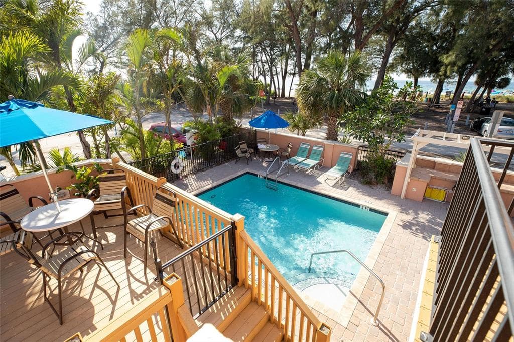 102 39TH STREET # 2, HOLMES BEACH, FL 34217 — zdjęcie 5