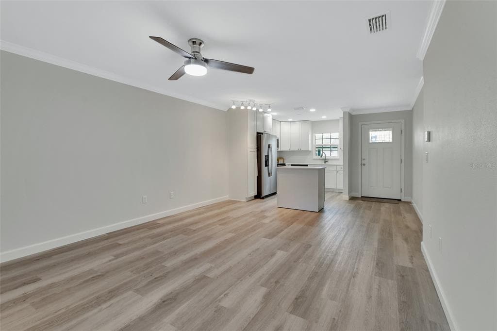 217 N HILL AVENUE # 20, DELAND, FL 32724 — zdjęcie 5