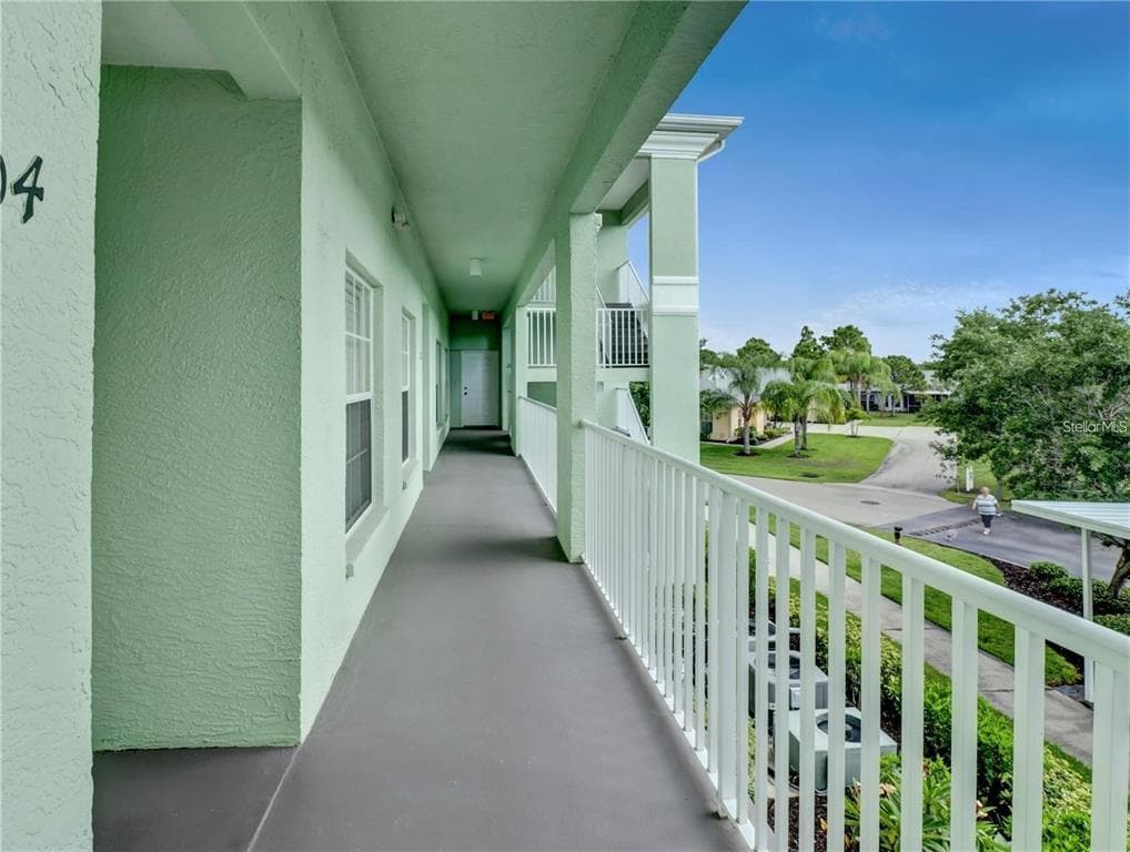 2121 HERON LAKE DRIVE # 204, PUNTA GORDA, FL 33983 — zdjęcie 3