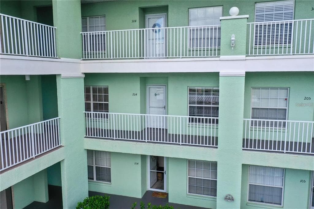 2121 HERON LAKE DRIVE # 204, PUNTA GORDA, FL 33983 — zdjęcie 4