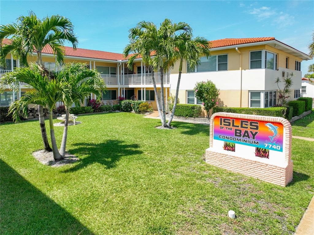 7740 BOCA CIEGA DRIVE # 209, ST PETE BEACH, FL 33706 — zdjęcie 4