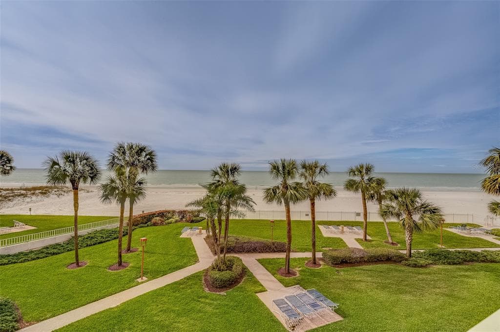 17900 GULF BOULEVARD # 2E, REDINGTON SHORES, FL 33708