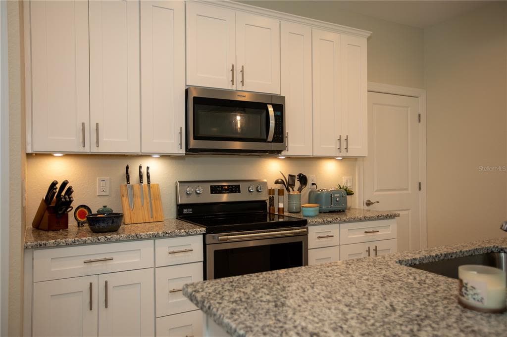 22528 MINERVA AVENUE, PORT CHARLOTTE, FL 33954 — zdjęcie 5